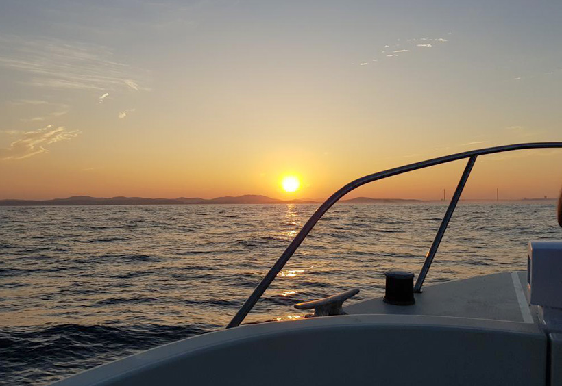ボートから見る夕日